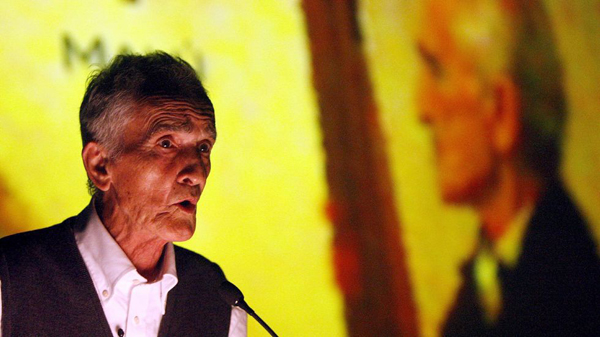 Fallece a los 92 años Carlos Oroza, el poeta heterodoxo