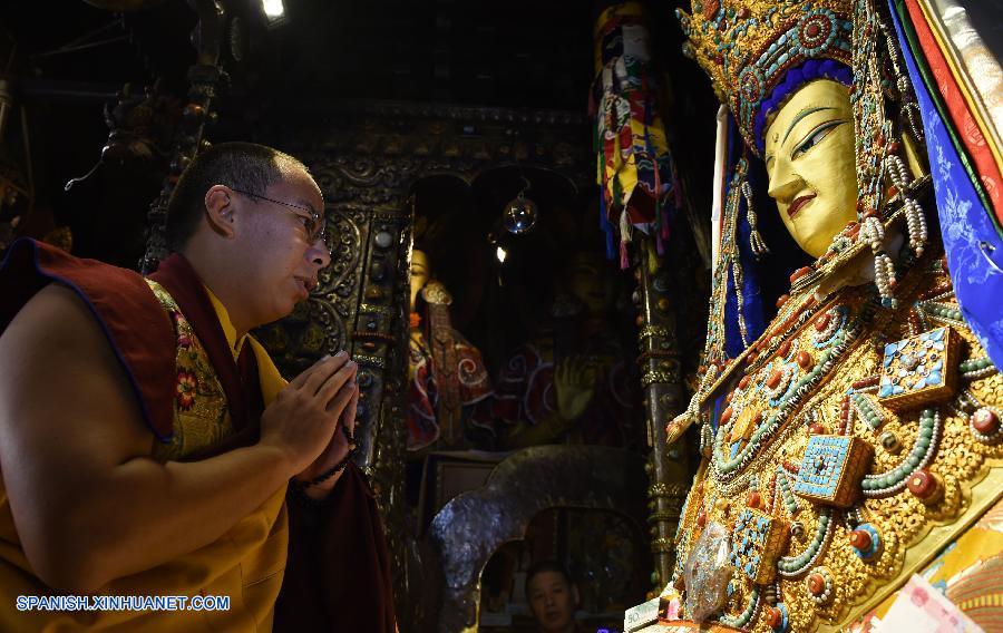 Panchen Lama visita templo de Jokhang en Tíbet