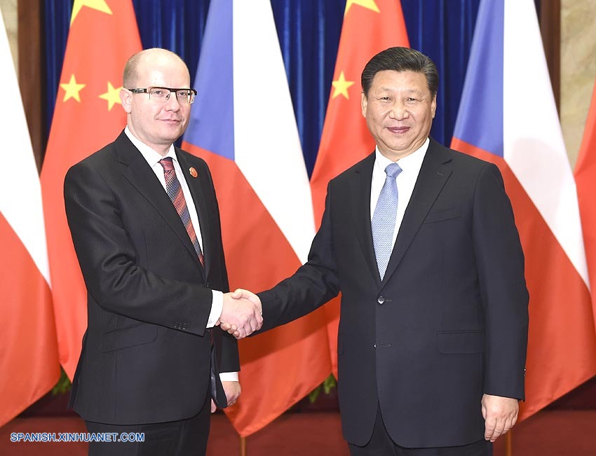 Líderes chino y checo ven más oportunidades en iniciativa de la Franja y la Ruta