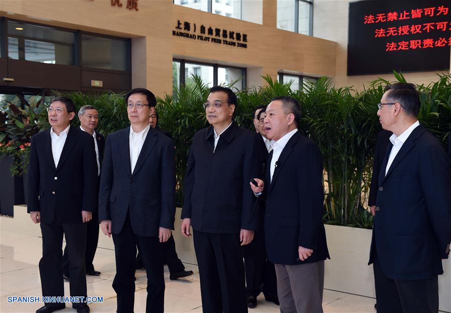 PM chino pide reforma más firme en servicios financieros de ZLC de Shanghai