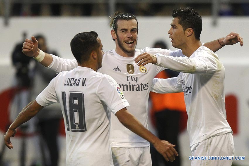 Fútbol: Real Madrid gana 2-0 a un buen Eibar