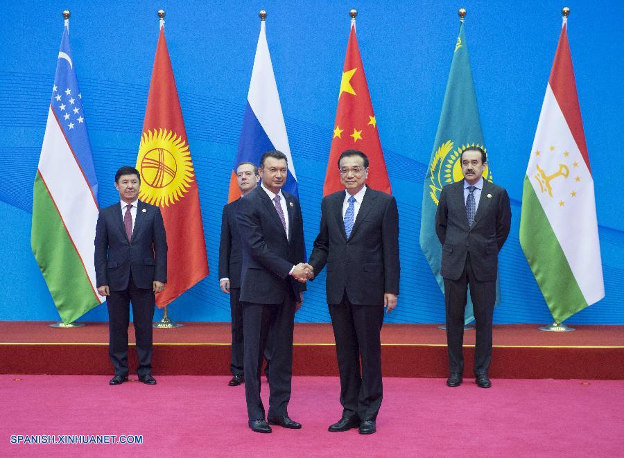 Primeros ministros de OCS inician conversaciones en centro de China
