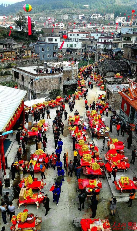 Celebran ceremonia ancestral de adoración en Xiamen
