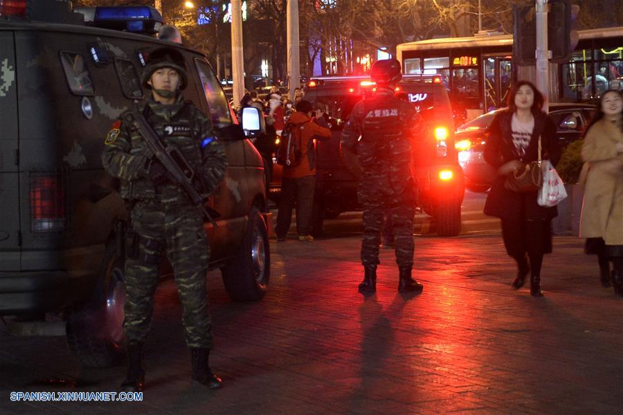 Policía de Beijing activa alerta amarilla para seguridad durante Navidad