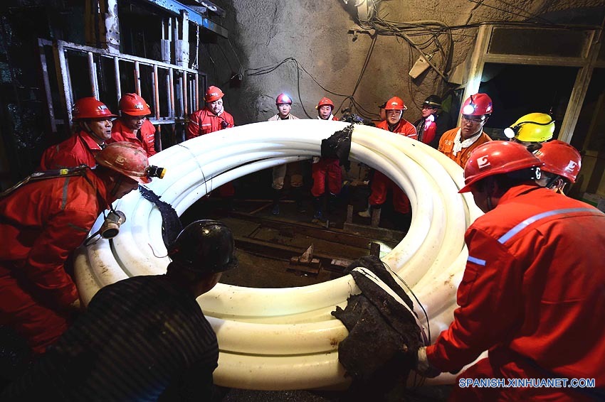 Minas de yeso en este de China suspenden operación tras derrumbe