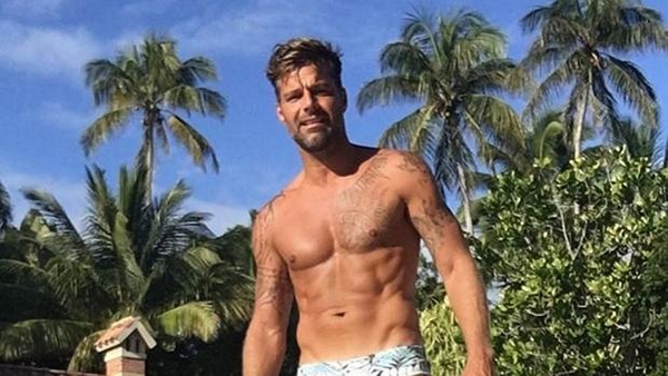 Ricky Martin con 44 años muestra sus fotos en bañador