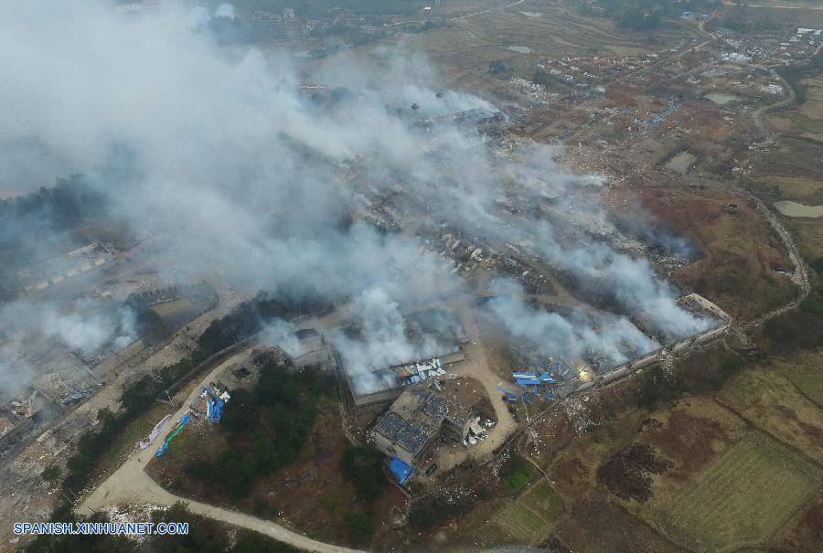 Explosiones en fábrica de fuegos artificiales en este de China dejan tres muertos y 53 heridos