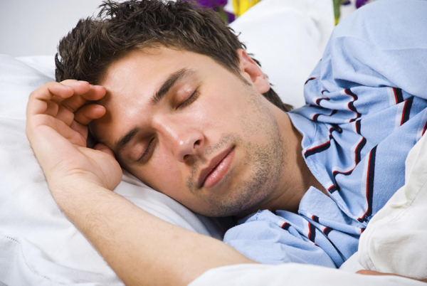 Un nuevo estudio sugiera que la falta de sueño abre el apetito