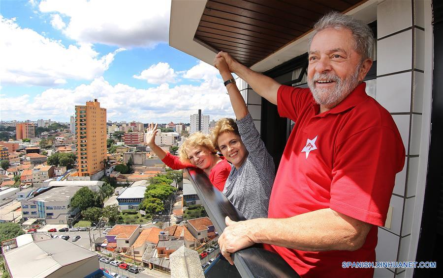 Rousseff visita a Lula después de la polémica declaración del ex mandatario ante la Policía Federal