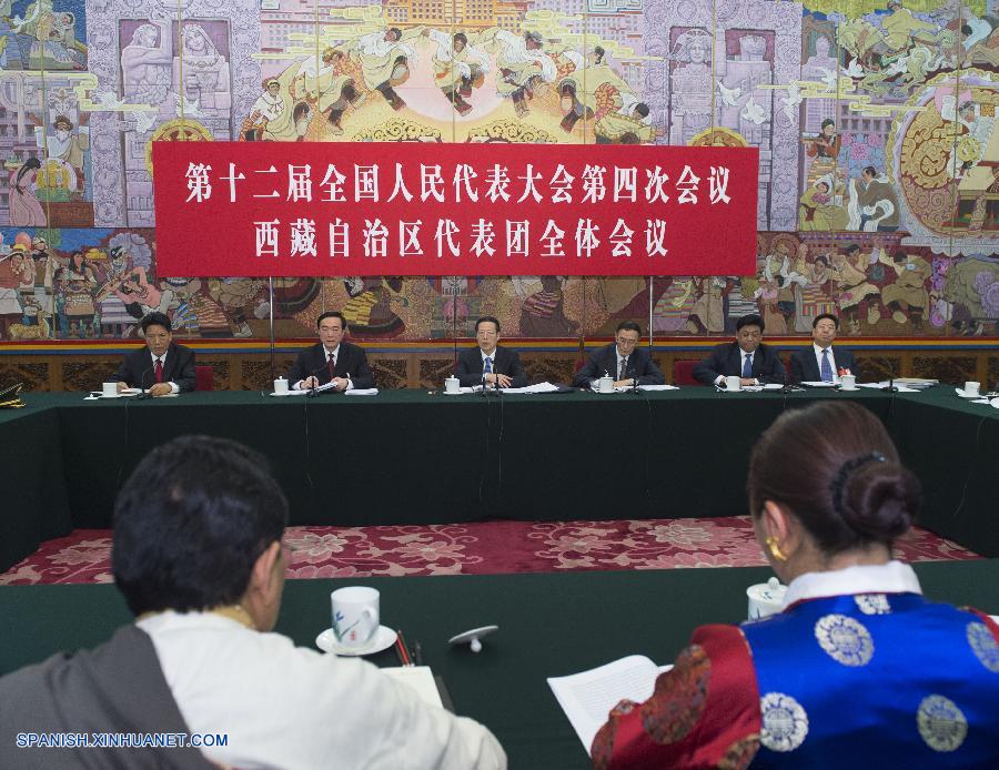 Líderes chinos subrayan desarrollo y estabilidad de Xinjiang y Tíbet