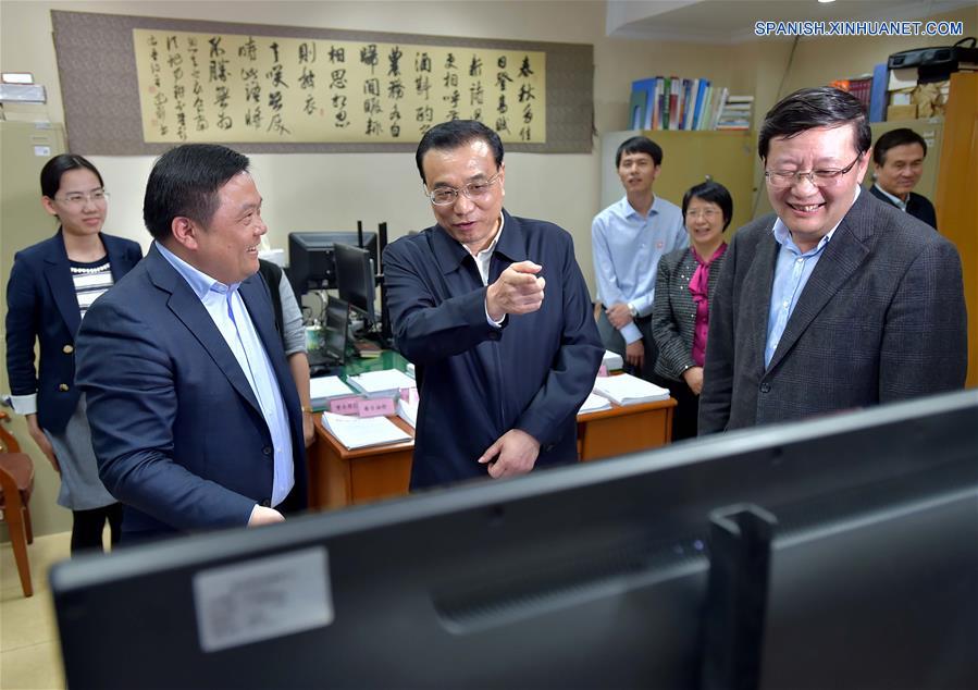 El primer ministro de China, Li Keqiang, hizo un llamado a las autoridades financieras y fiscales del país para que hagan sólidos esfuerzos con el fin de cumplir la reforma del impuesto al valor agregado (IVA), como parte de las acciones para fortalecer a la economía real.(Xinhua/Li Tao)