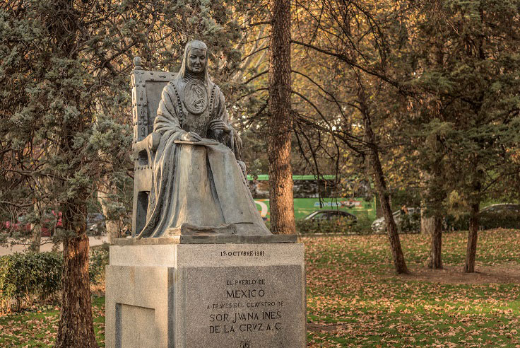 Obra fotográfica sobre el Monumento a la escritora Sor Juana Inés de la Cruz, ubicado en Madrid. (Foto: YAC)
