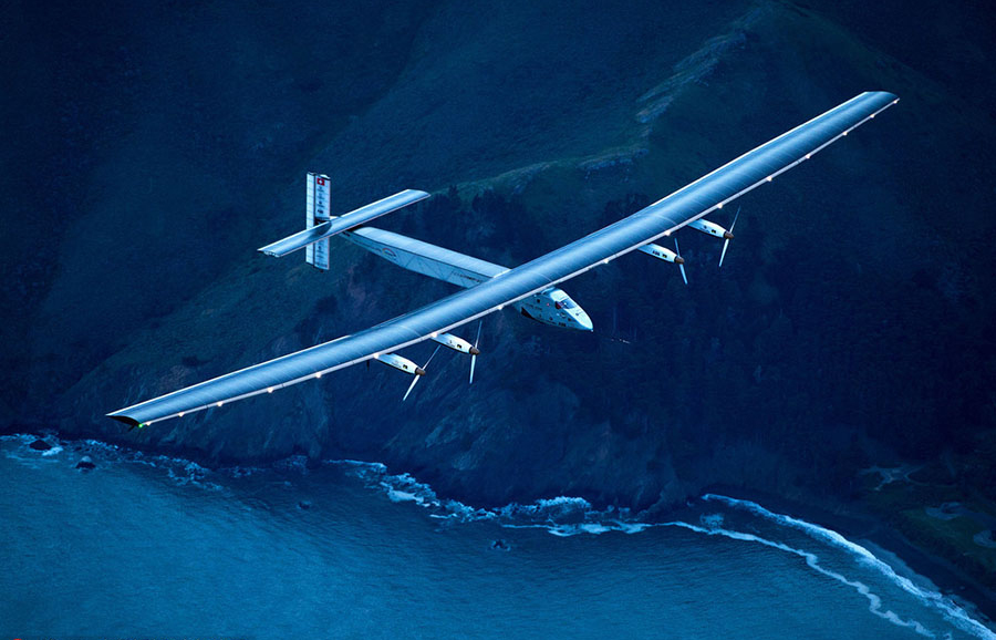 El avión solar 'Impulse' llega a San Francisco tras atravesar el Pacífico
