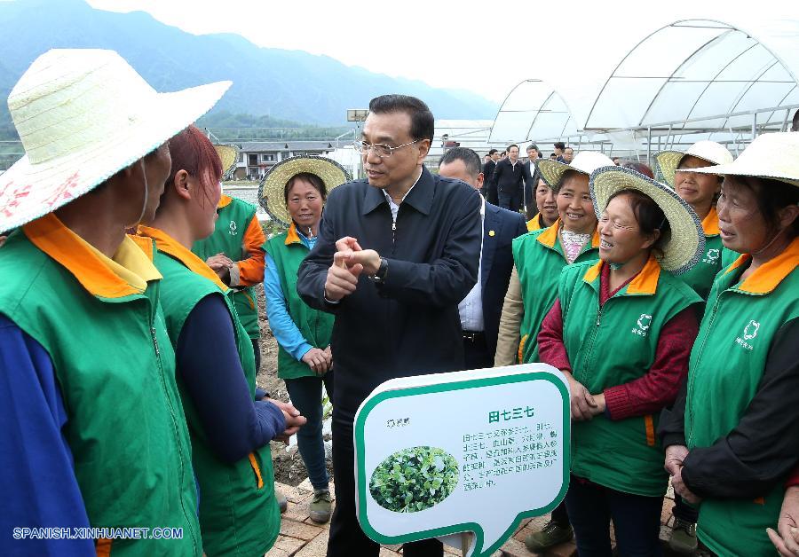 Primer ministro chino visita provincia afectada por sismo y pide mayor desarrollo