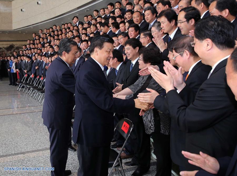 Liu Yunshan asiste a ceremonia de graduación en Escuela de PCCh