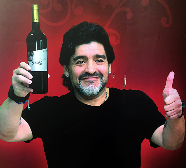 Diego Armando Maradona es uno de los embajadores del vino argentino en China. (Foto: YAC)