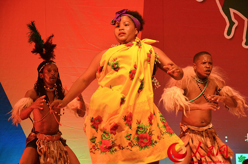 Simunye Afrika: el alma Zulu que danza en “Meet in Beijing” 9
