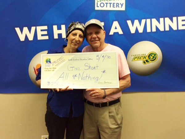 Mujer enferma de cáncer gana la lotería dos veces
