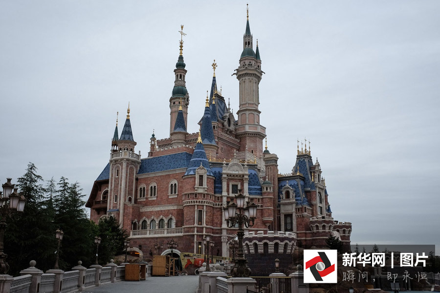 El flamante Shanghai Disney Resort visto desde lo alto