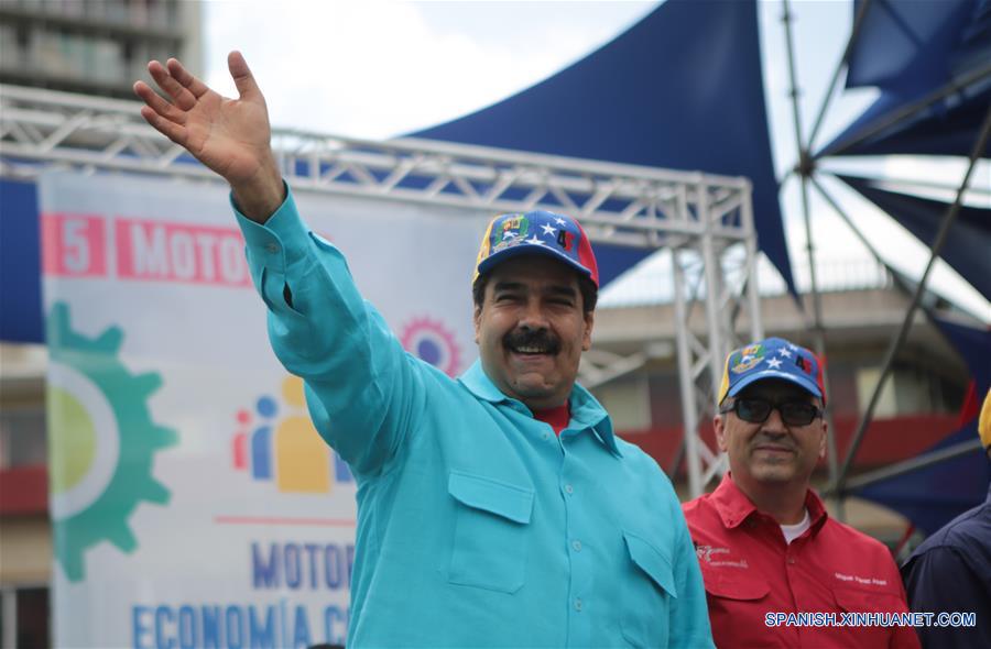 Maduro pide fortalecer proceso productivo para vencer "guerra económica"