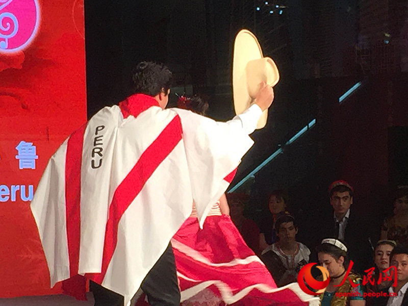 Perú ganó el premio al mejor traje. (Foto: YAC)
