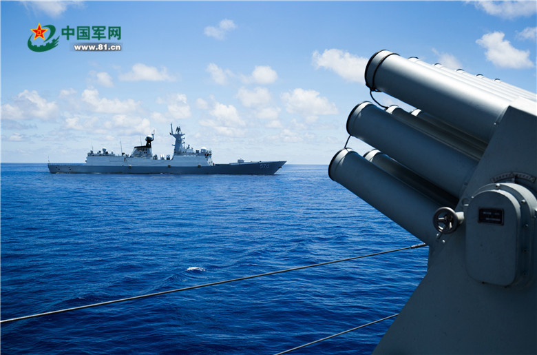 Marina china realiza maniobras con munición real
