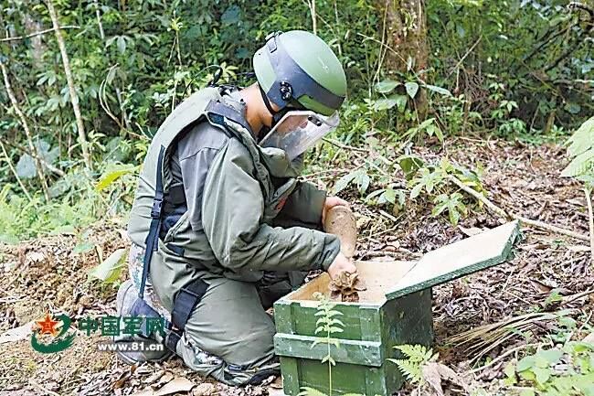 Retiran 18.000 minas antipersona en la frontera China-Vietnam