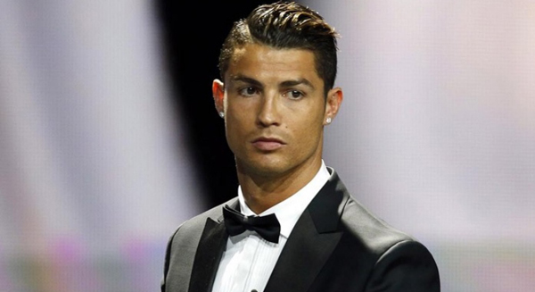 Los emigrantes portugueses recurren a Cristiano Ronaldo ante pesadilla financiera