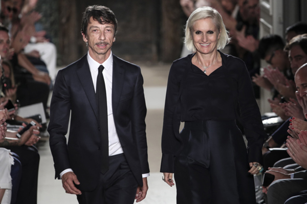 Dior ficha a la diseñadora de Valentino