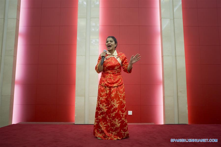 Embajada china ante Argentina acoge con éxito primer concurso Canta Chino