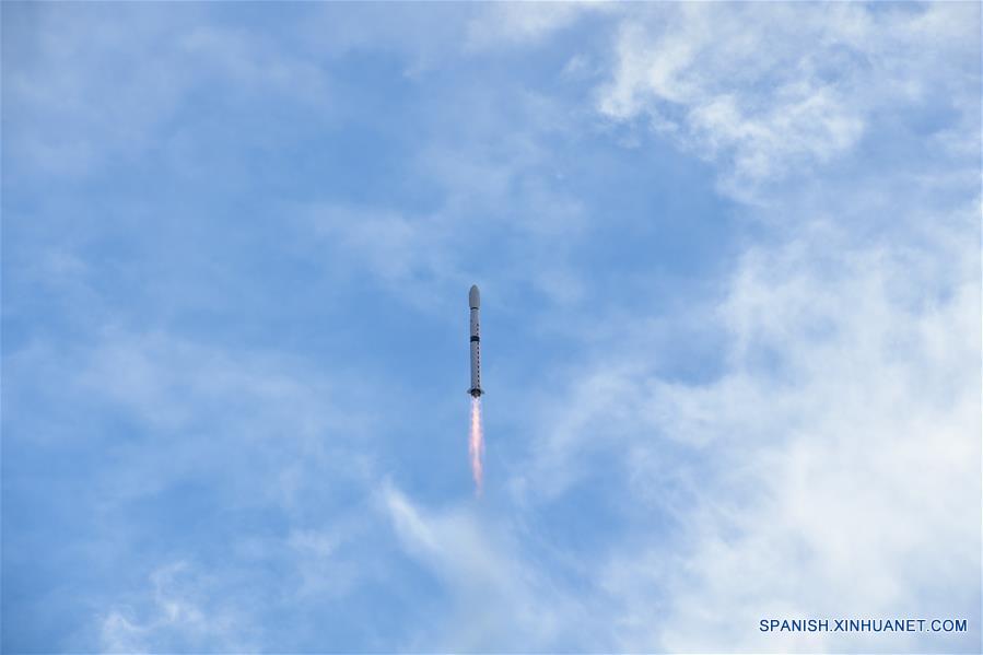 JIUQUAN, 29 jun (Xinhua) -- China lanzó su segundo satélite de la serie Shijian-16 en Jiuquan, en el noroeste de China. (Wang Jiangbo)