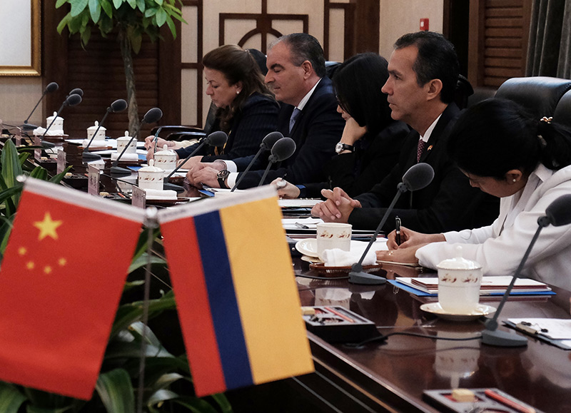 El Ministro de Agricultura y Desarrollo Rural de Colombia, Sr. Aurelio Iragorri, se encuentra en China en visita oficial encabezando una delegación de alto nivel. (Foto: proporcionada)
