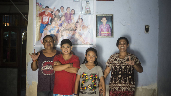 Bengkala, el pueblo indonesio que aprendió a hablar lengua de signos