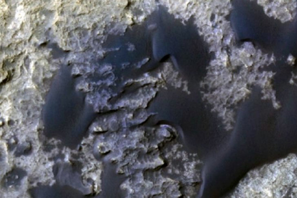 Científicos captan en la arena de Marte un fenómeno nunca antes visto