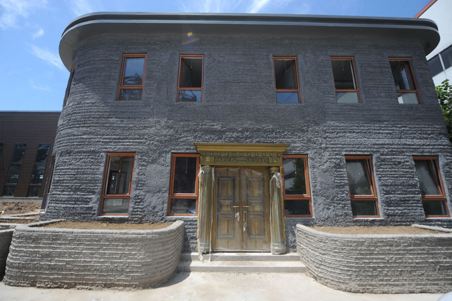 Vista lateral de la primera casa construida con impresión 3D en el distrito Tongzhou de Beijing, el 1 de julio de 2016.