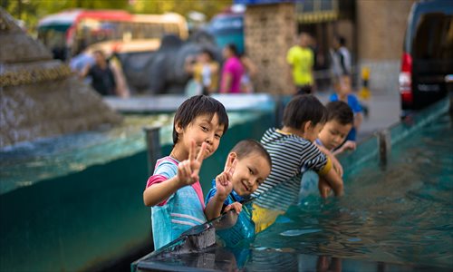 El Gran Bazar Internacional: Un importante destino turístico en Xinjiang
