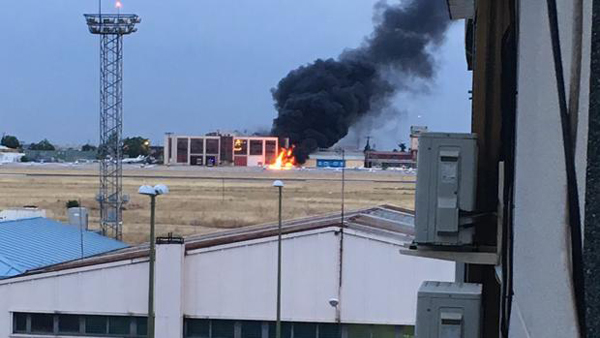 Dos muertos al estrellarse una avioneta en un aeródromo de Madrid