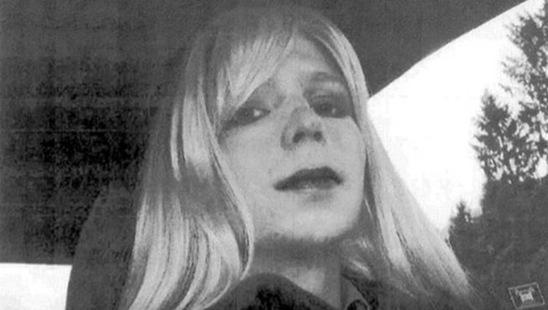 Chelsea Manning intentó suicidarse