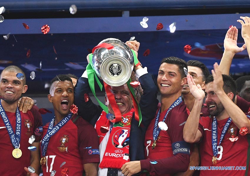 Portugal derrotó 1-0 a Francia para convertirse en el campeón de la Eurocopa 2016.