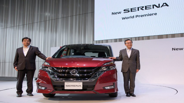 Nissan presentarásu primer coche con piloto automático