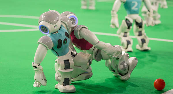 Gardelito, el robot argentino que aprende y juega al fútbol