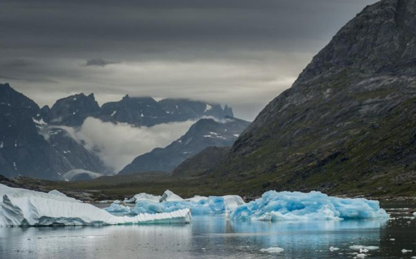 La mayor parte de Groenlandia está descongelada bajo la capa de hielo