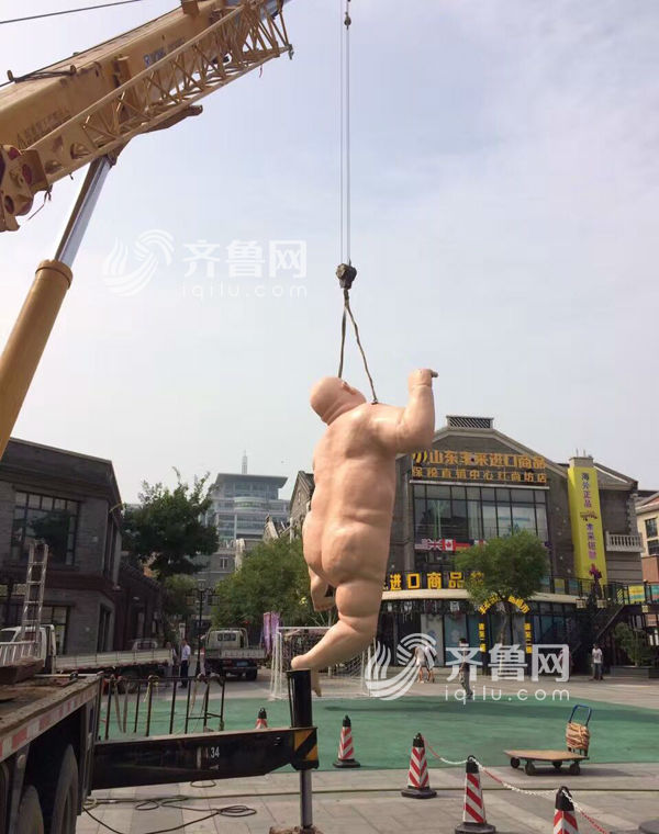 Retiran las estatuas desnudas del centro de Jinan