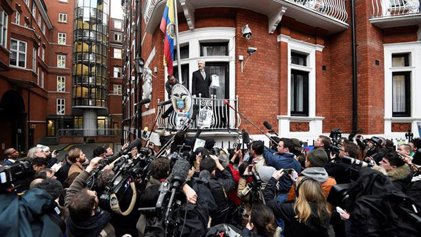 WikiLeaks denuncia un intento de intrusión en la embajada de Ecuador en Londres