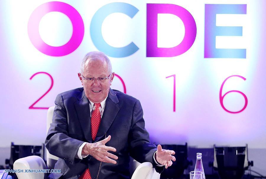 Kuczynski reitera el compromiso de Perú para ser admitido en OCDE