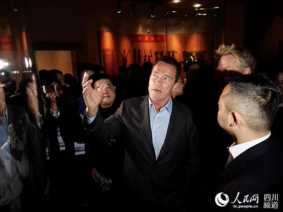 Arnold Schwarzenegger es nombrado embajador global de Sanxingdui