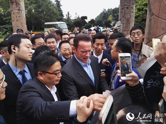 Arnold Schwarzenegger es nombrado embajador global de Sanxingdui