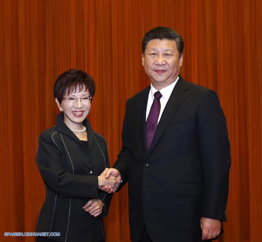 Xi Jinping se reúne con delegación dirigida por líder de KMT Hung Hsiu-chu