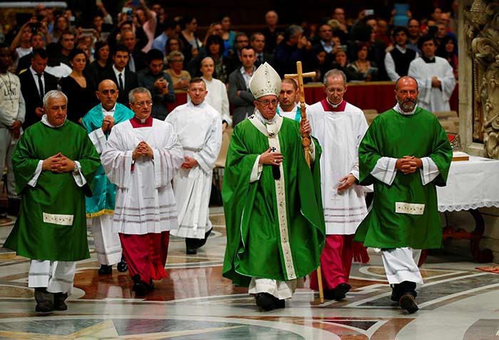 El Papa celebra misa para mil presos en la basílica de San Pedro