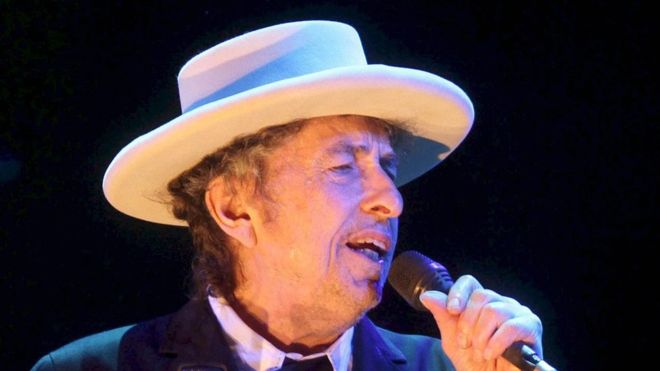 Bob Dylan no irá a recoger su premio Nobel